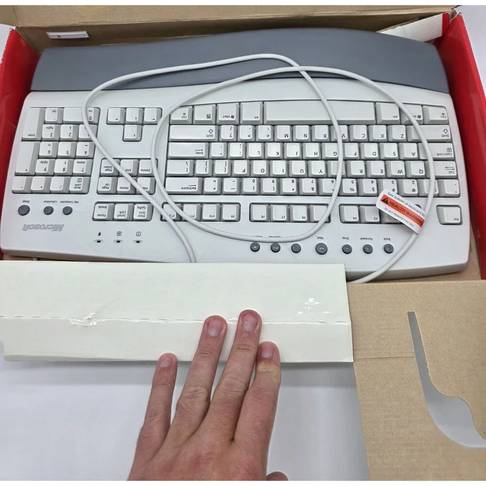 Microsoft KFKEA4XA Wired Keyboard, One Touch Access To the Internet